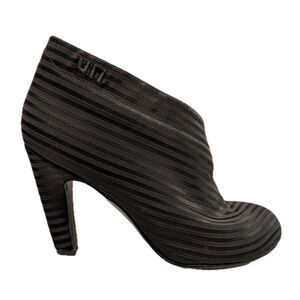 United Nude EUC Black "Fold Hi II" Platform Ankle Boots, VEGAN, Sz. U.S. 10 (40)